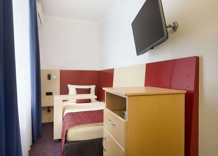 Ramada By Wyndham Frankfurt Centre 酒店