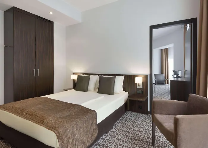 Ramada By Wyndham Frankfurt Centre 美因河畔法兰克福