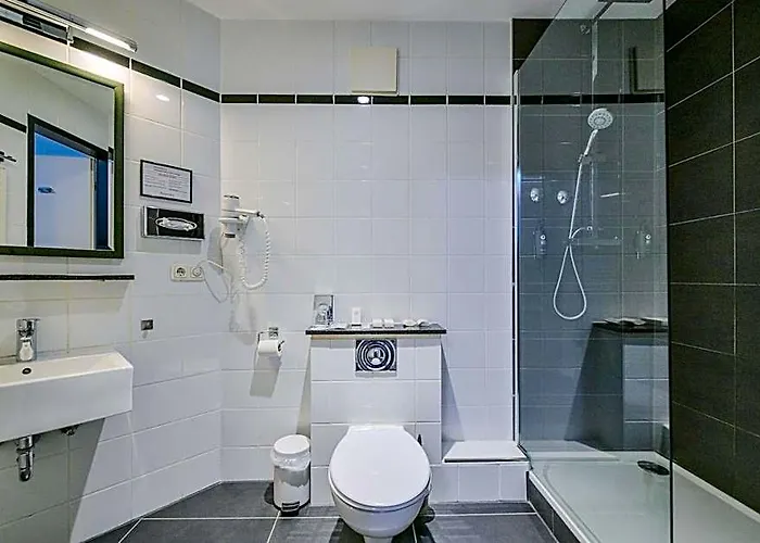 Ramada By Wyndham Frankfurt Centre 酒店 4*