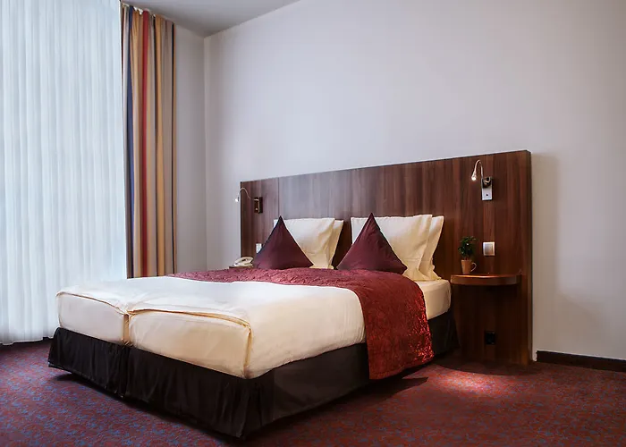 Ramada By Wyndham Frankfurt Centre 4* 美因河畔法兰克福