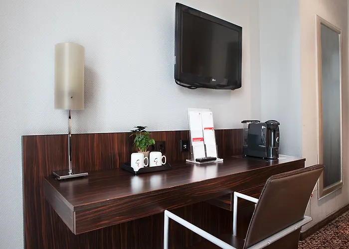 Ramada By Wyndham Frankfurt Centre 酒店